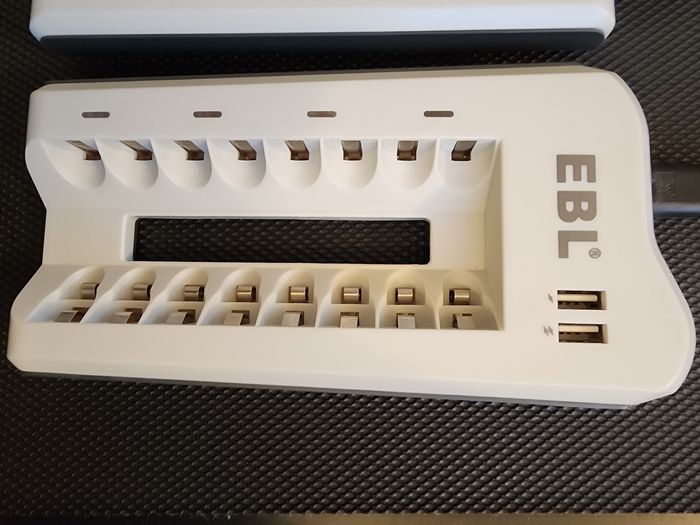 Lot de 2 chargeurs de piles - photo numéro 3