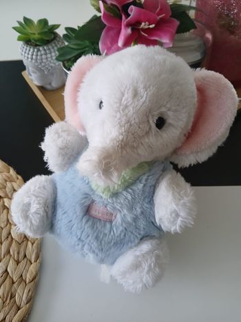 Peluche éléphant 