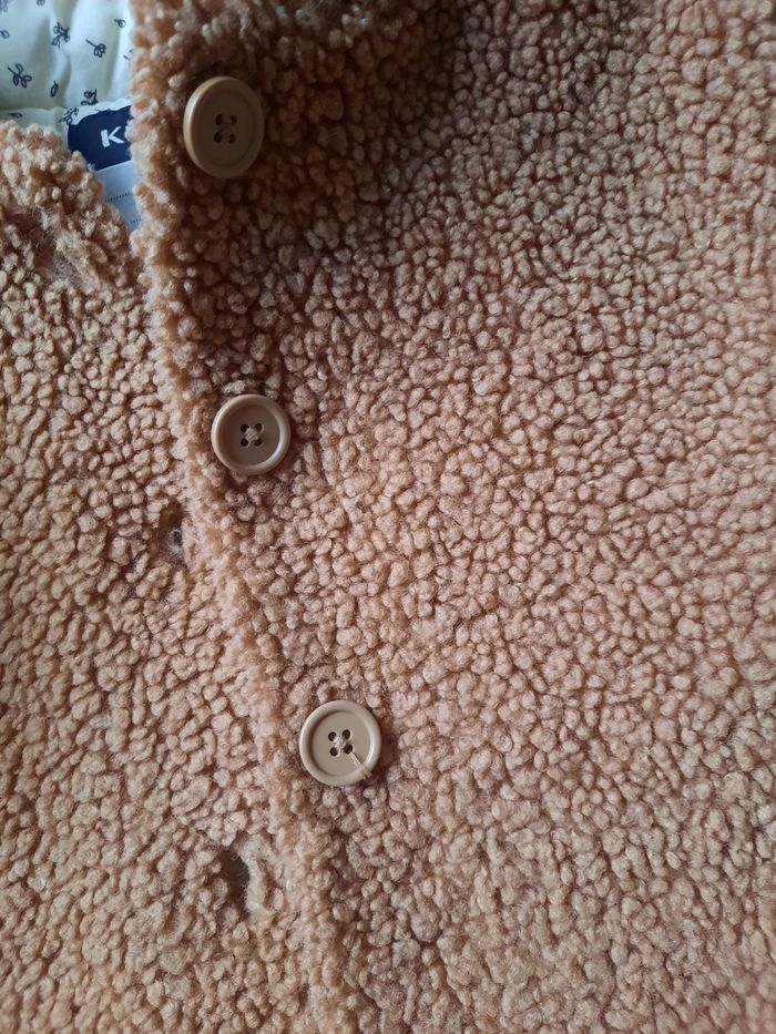 Manteau effet mouton 12 mois avec accessoires - photo numéro 6