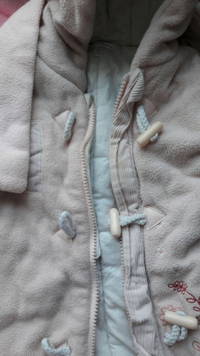 Combinaison manteau 6mois - photo numéro 3