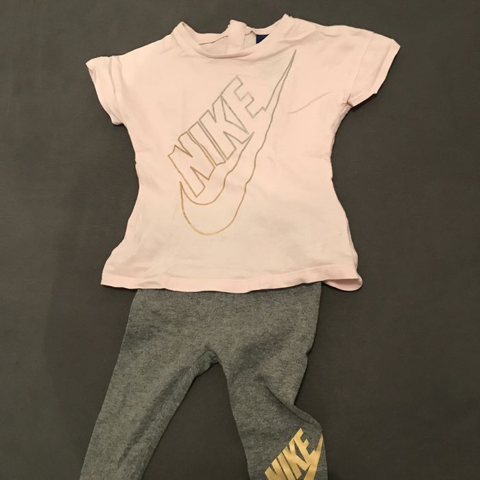 Ensemble Nike haut+leggings
