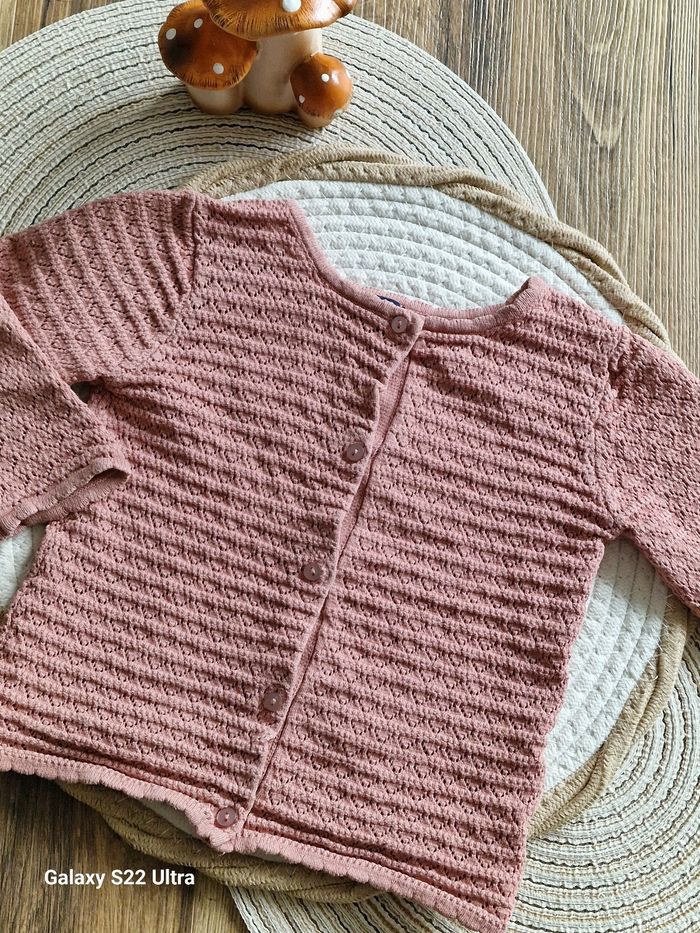 Lot de 2 gilets Kiabi, taille 18 mois (77-82 cm). - photo numéro 6