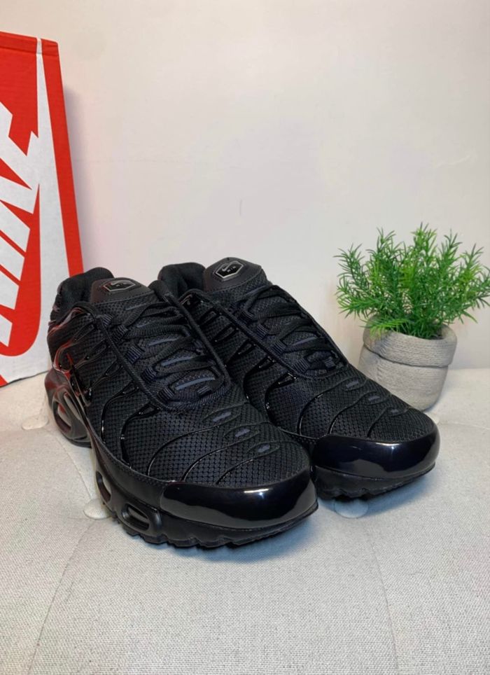 Nike TN Air Max Plus Full Black Noir Triple