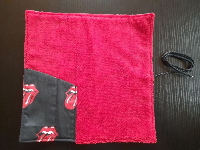 Serviette porte brosse à dents et dentifrice - photo numéro 2