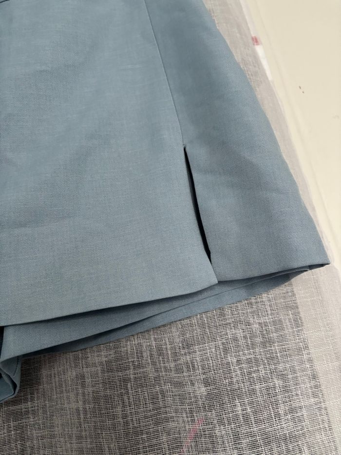 Jupe short neuve - photo numéro 4