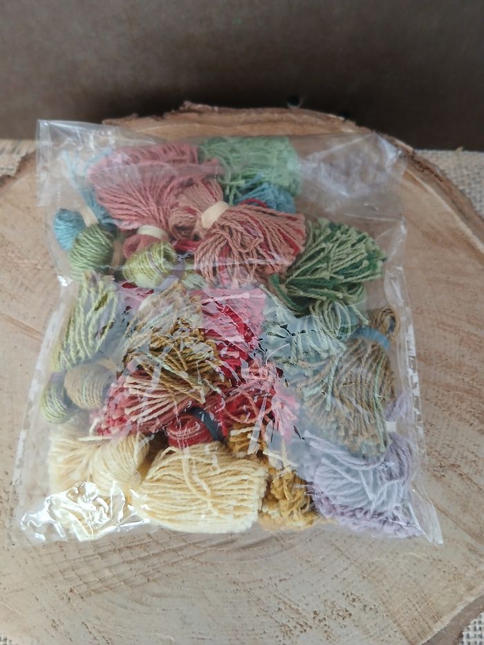 Lot de 20 gros pompons glands multicolore lot 1 - photo numéro 7