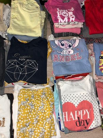 Gros lot de 50 vêtements fille