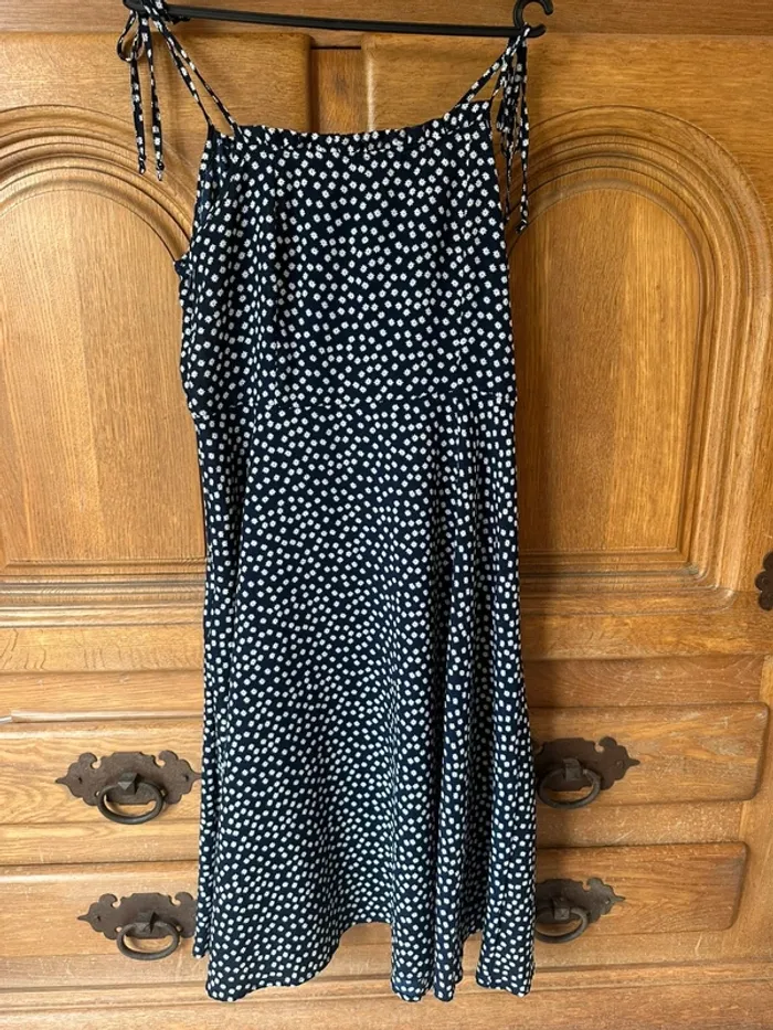 Robe Shein mi-longue taille L