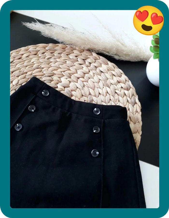 Jupe noire Comme Neuve Taille 5 ans 💞🌿 - photo numéro 2