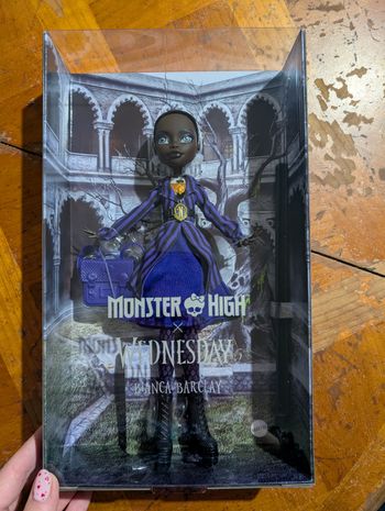 Poupée bianca neuve mercredi addams 