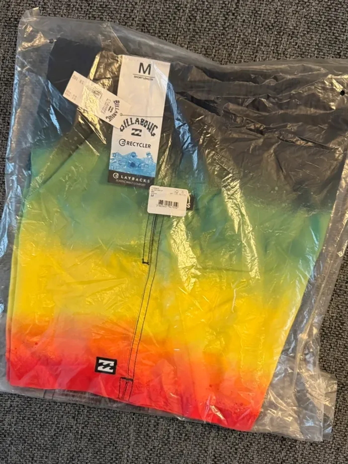 Short de bain Billabong taille M neuf avec étiquette - photo numéro 3