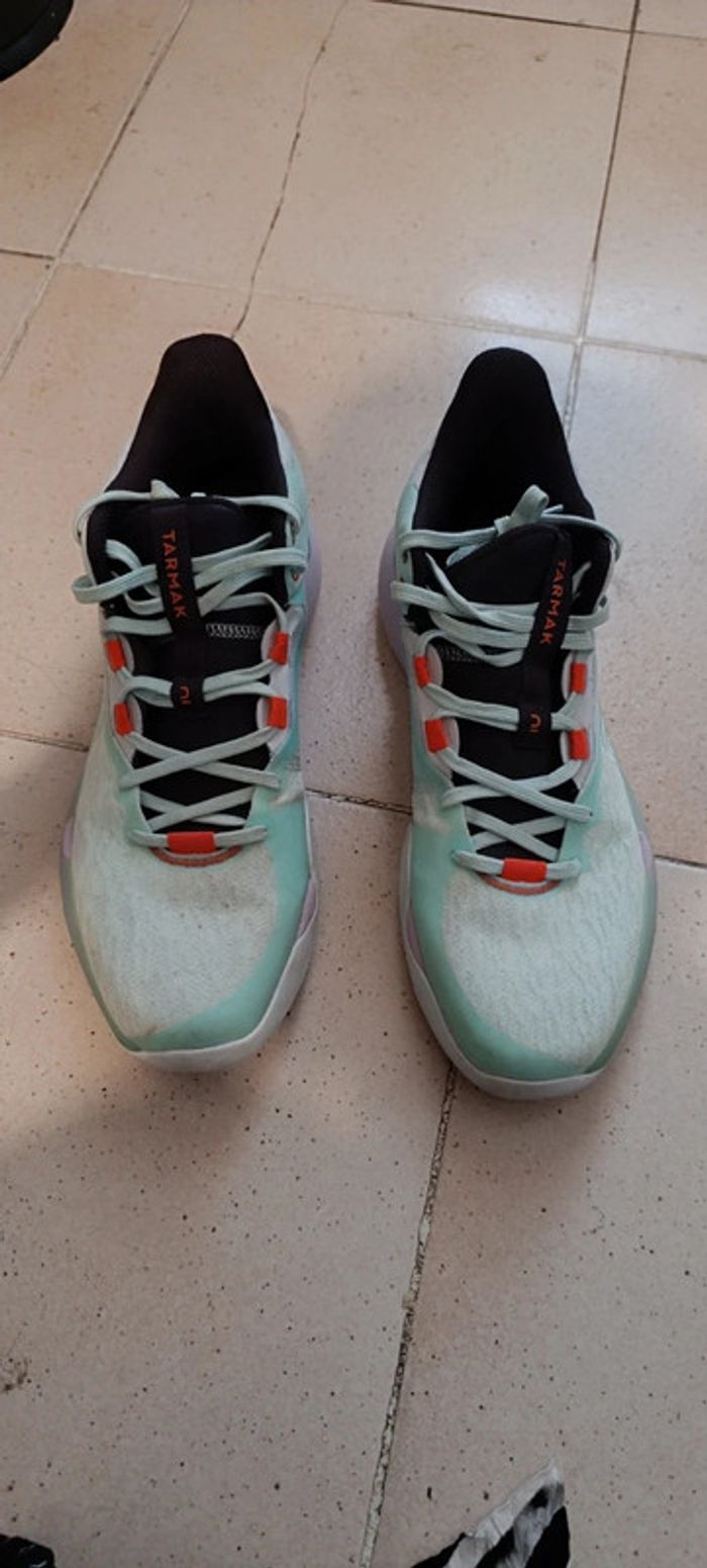 Paire de basket 43