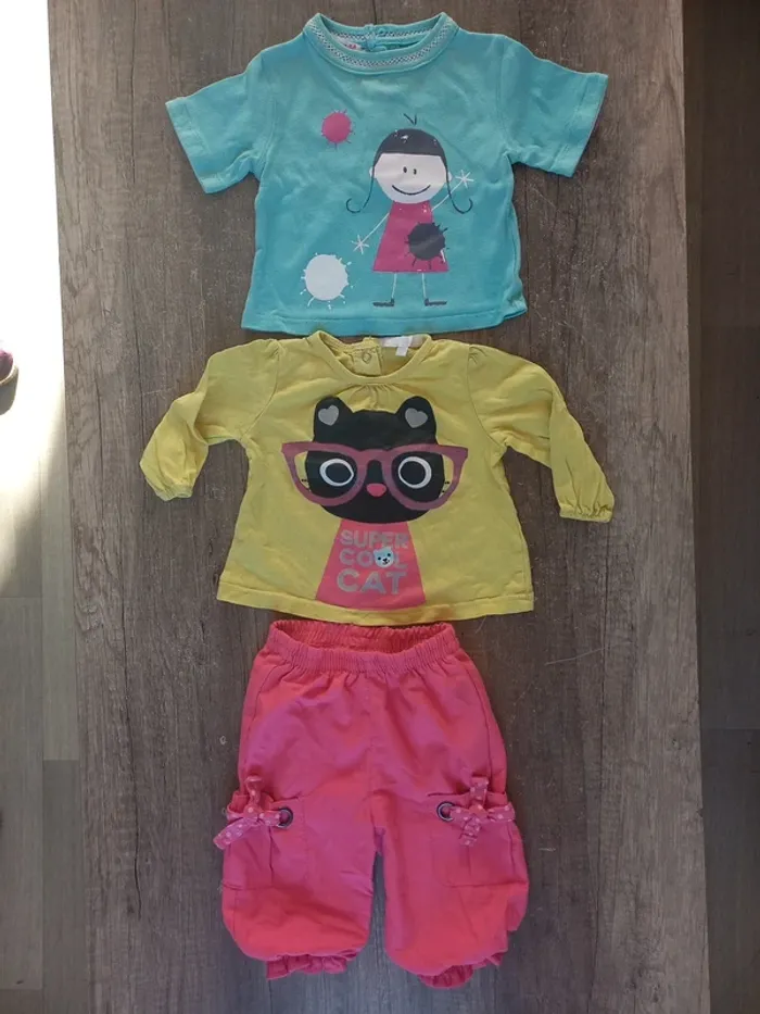 Lot tee-shirts et pantalon bébé fille 6 mois - photo numéro 2
