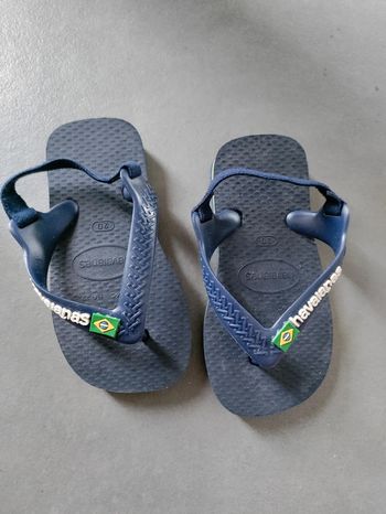Tongs havaianas marine taille 20 5€