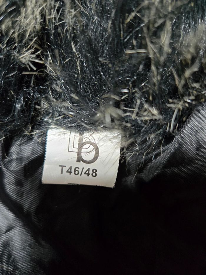 Manteau/veste  fausse fourrure Bb - photo numéro 4