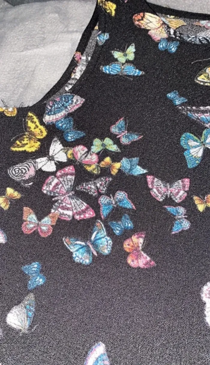 Jolie haut noir à papillons colorés taille L - photo numéro 3