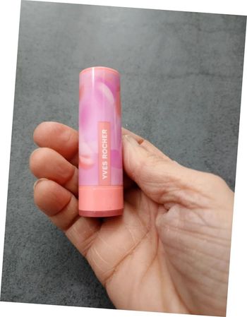 Rouge à lèvres neuf