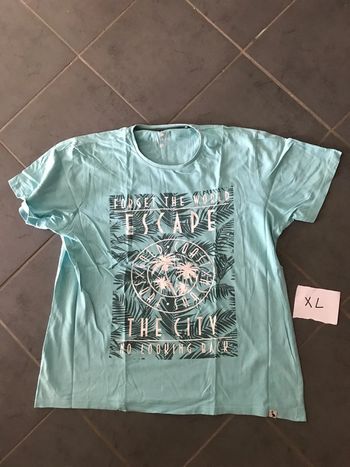 Tee-shirts sth store bleu