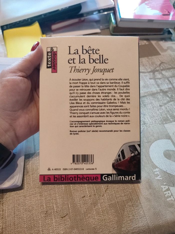 La bête et la belle de Thierry jonquet édition Gallimard - photo numéro 2
