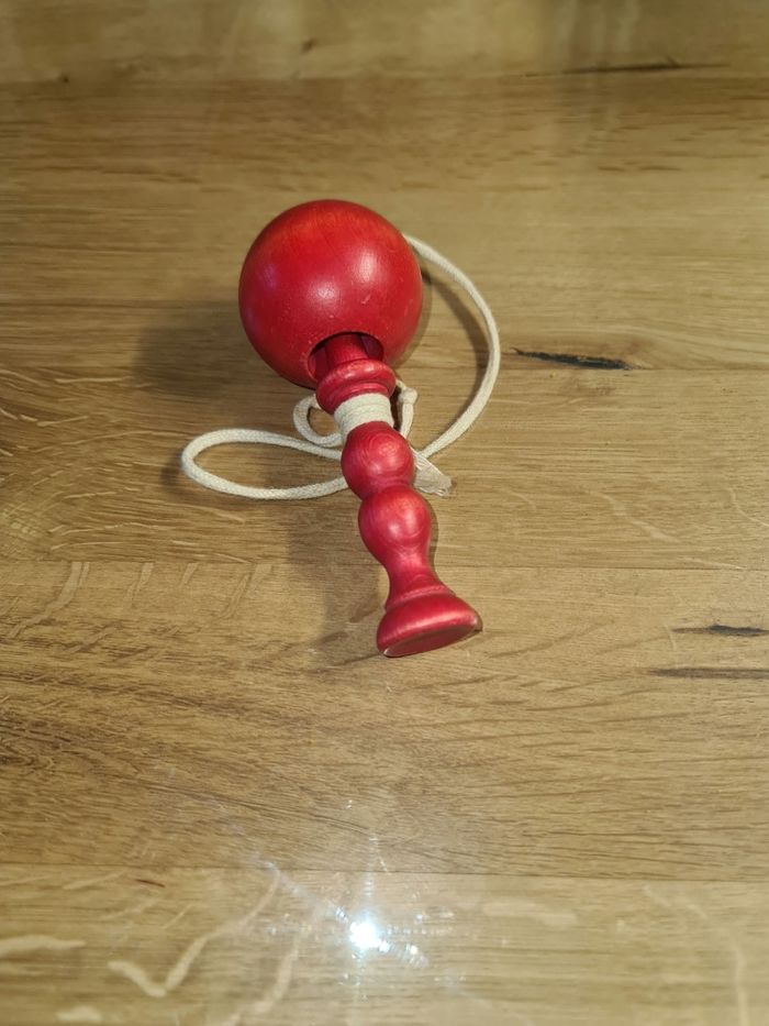 Bilboquet en bois petit model, - photo numéro 3