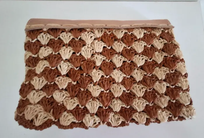 Pochette en raphia et cuir neuve - photo numéro 2