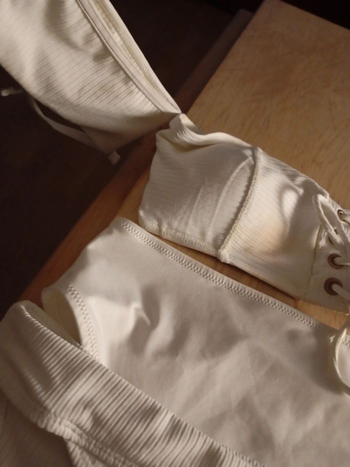 Maillot blanc comme neuf - photo numéro 2