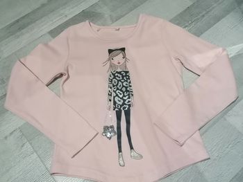 Sweat manches longues T 8 ans 👧🏻