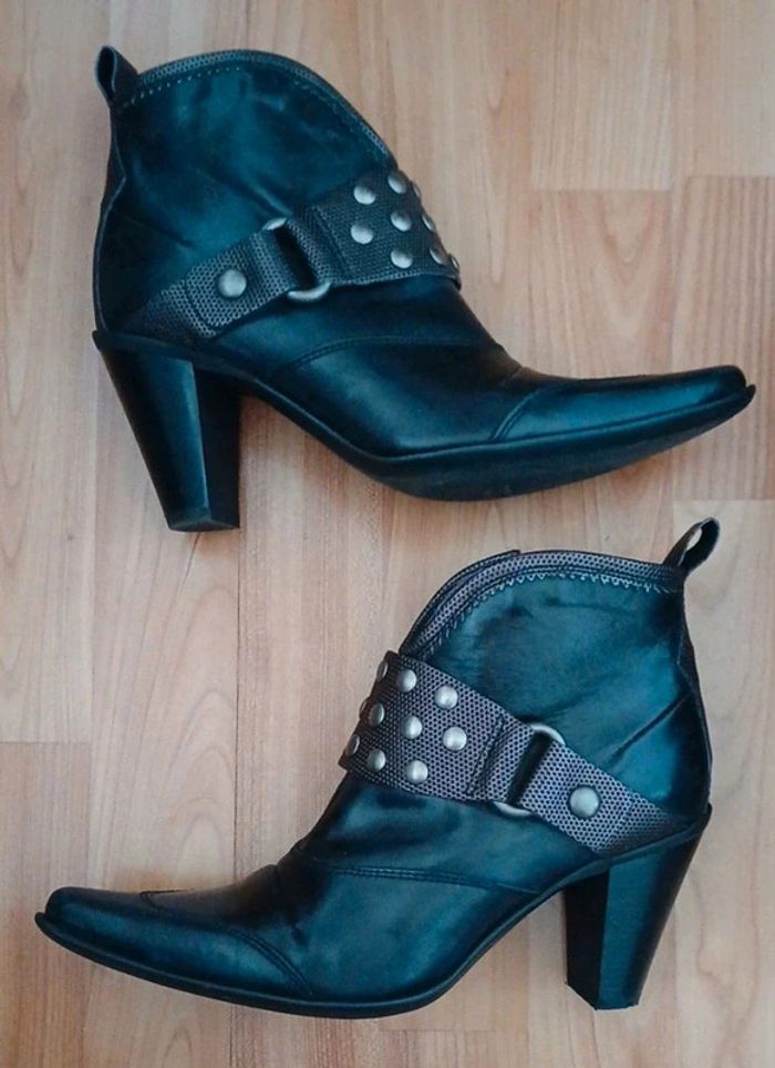 Bottines Spiral pointure 39 - photo numéro 3