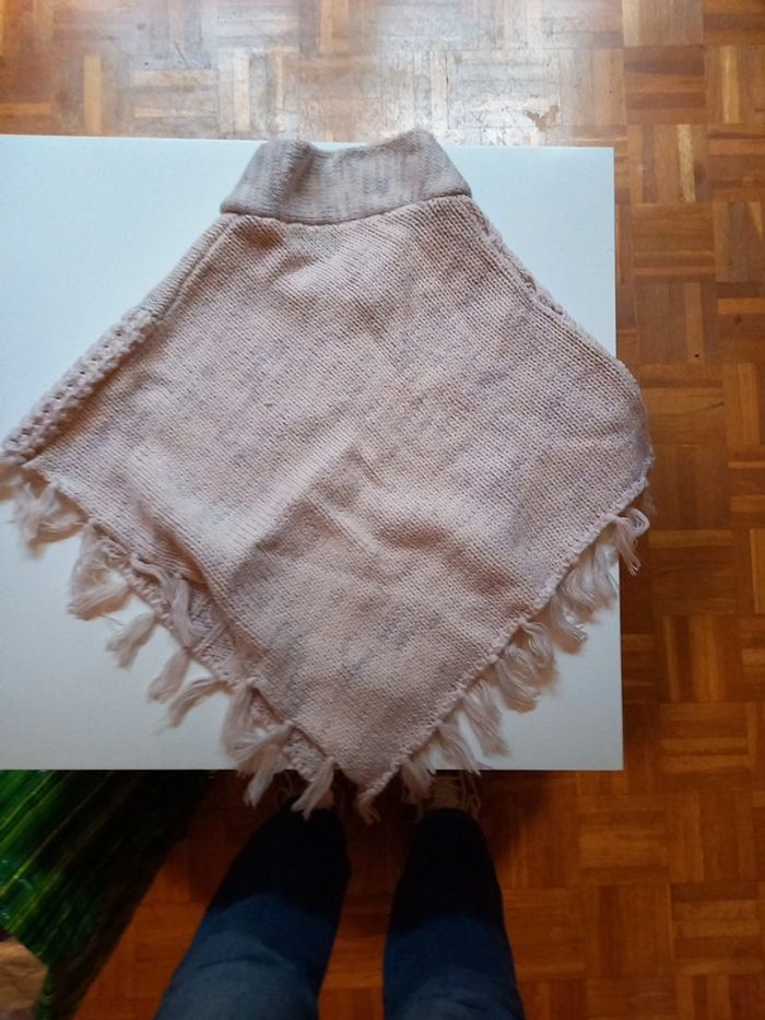 Poncho 6/8 ans - photo numéro 2
