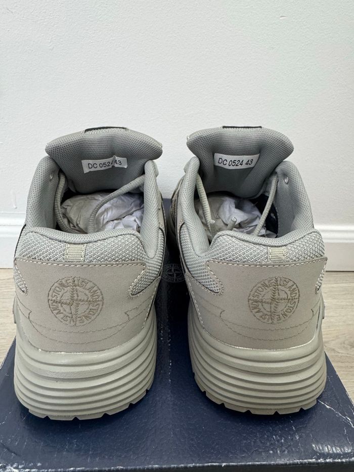 B30 x stone island white - photo numéro 4