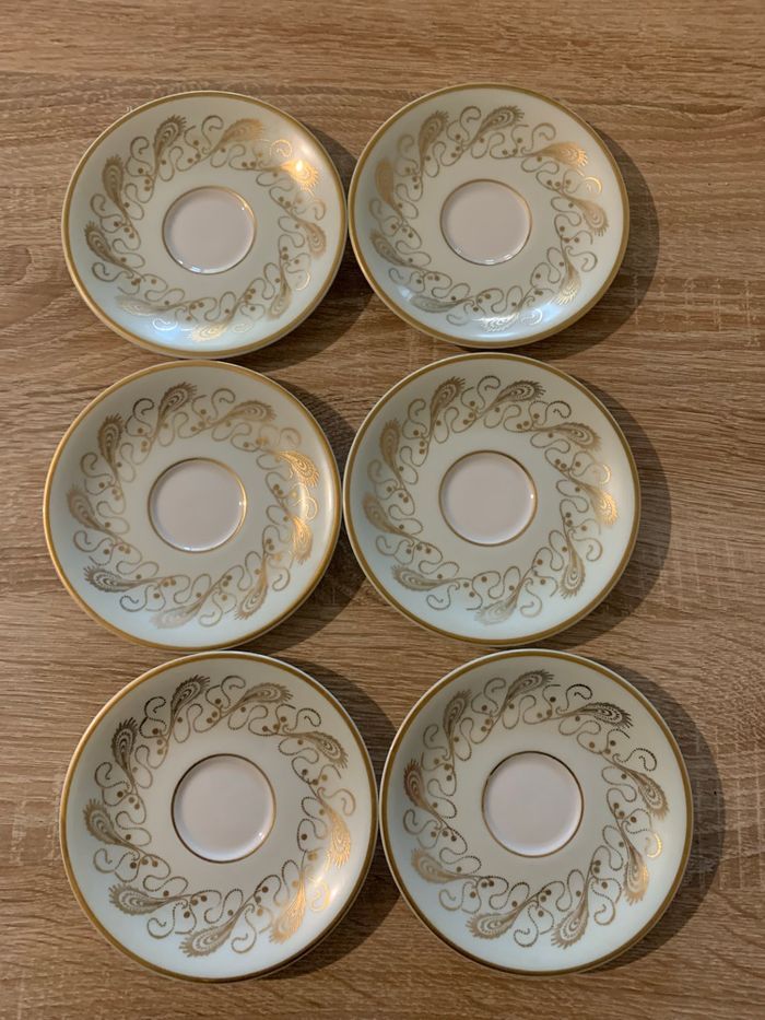 Tasses et sous tasses porcelaine rené Caire - photo numéro 9