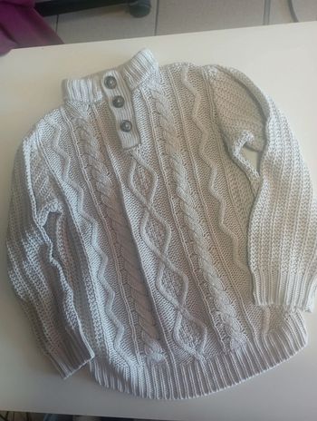 Petit pull taille 5 ans