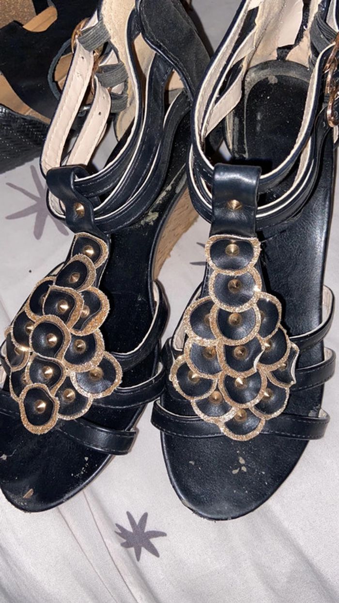 Lot de chaussures - photo numéro 2