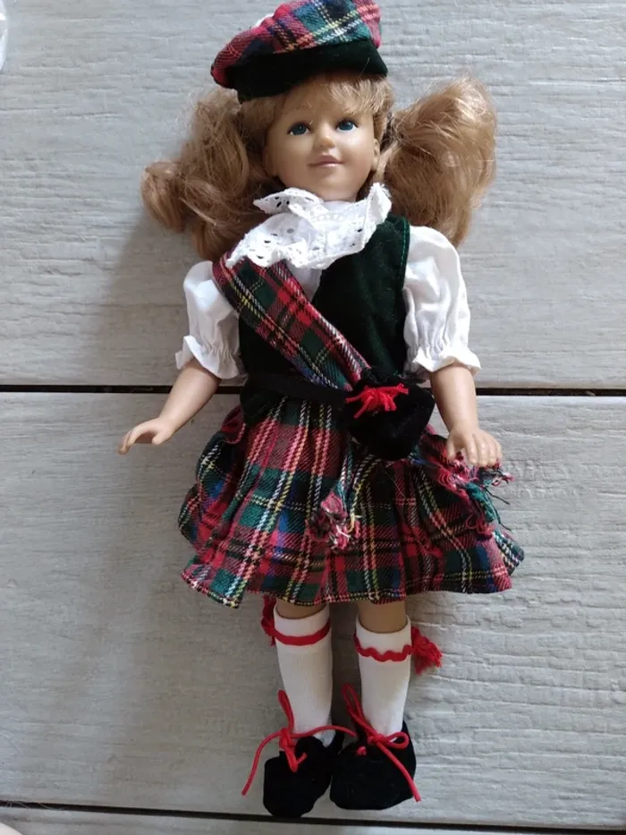 Poupée Dolls of all nation Unimax Écosse écossaise Scotland kilt - photo numéro 2