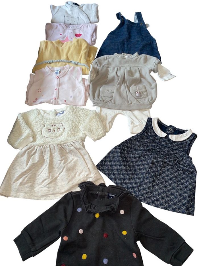 Lot vêtements vingtaine de pièces bébé fille 1 mois - photo numéro 3