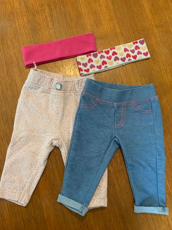 Lot 2 leggings + 2 bandeaux offerts taille 3 mois