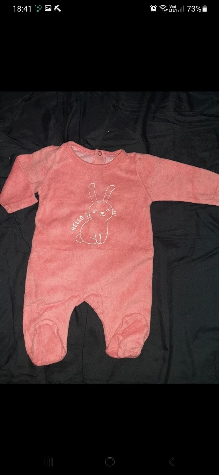 Pyjama bébé fille  1 mois (c3)