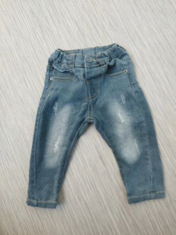 Jean garçon taille 12 mois