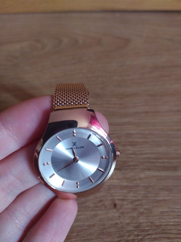 Montre femme neuve - photo numéro 3