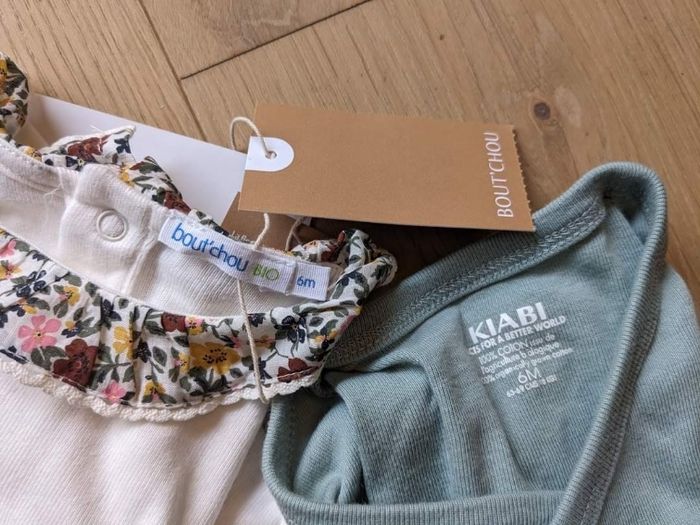 Lot de bodies neuf/tbe - photo numéro 2