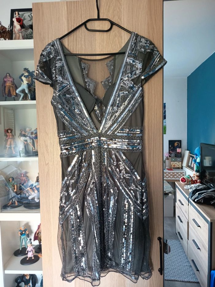 Robe habillé grise argentée en sequins / paillettes - Taille S 36 - photo numéro 10