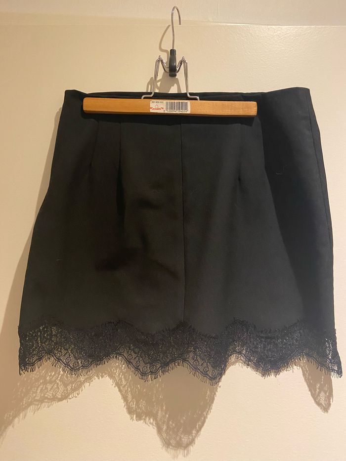 Mini jupe Zara woman noir taille 36 - photo numéro 3