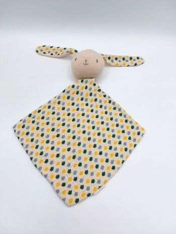 Doudou plat lapin tissu beige Bébé KLORANE lange fleurs jaune vert