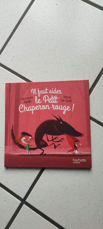 Il faut aider le petit Chaperon rouge
