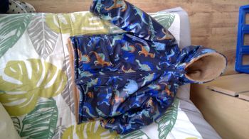 16€ Imperméable capuche réversible (DPAM)