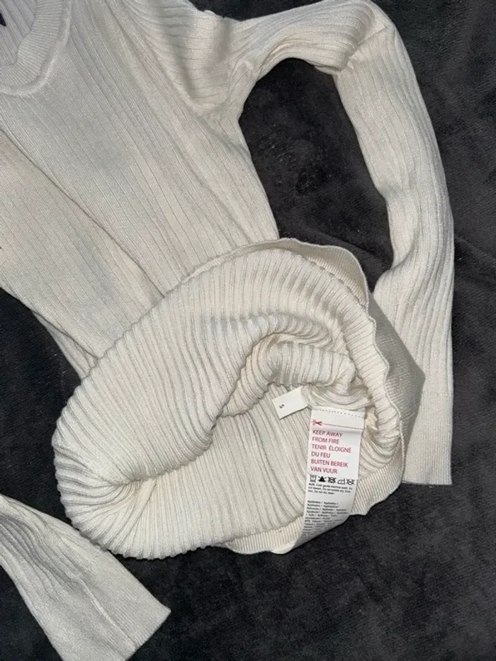 Pull blanc - photo numéro 2