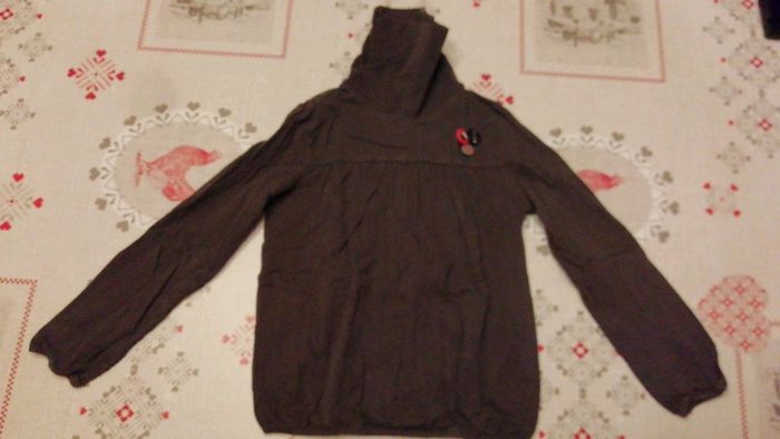 Tee shirt col roulé 8 ans