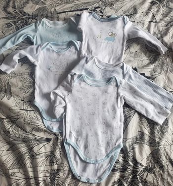 Lot de 5 bodys ML 3mois