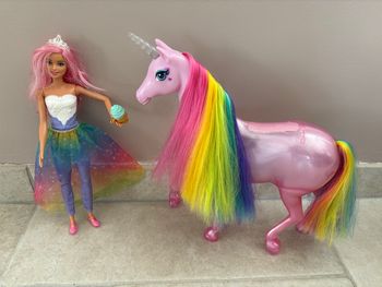 Barbie Royal Dreamtopia et sa Licorne Lumières Magiques