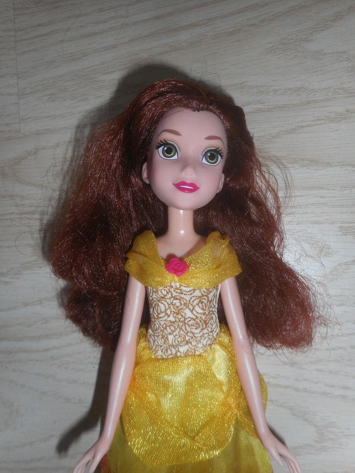 Poupée Princesse Disney BELLE - photo numéro 2